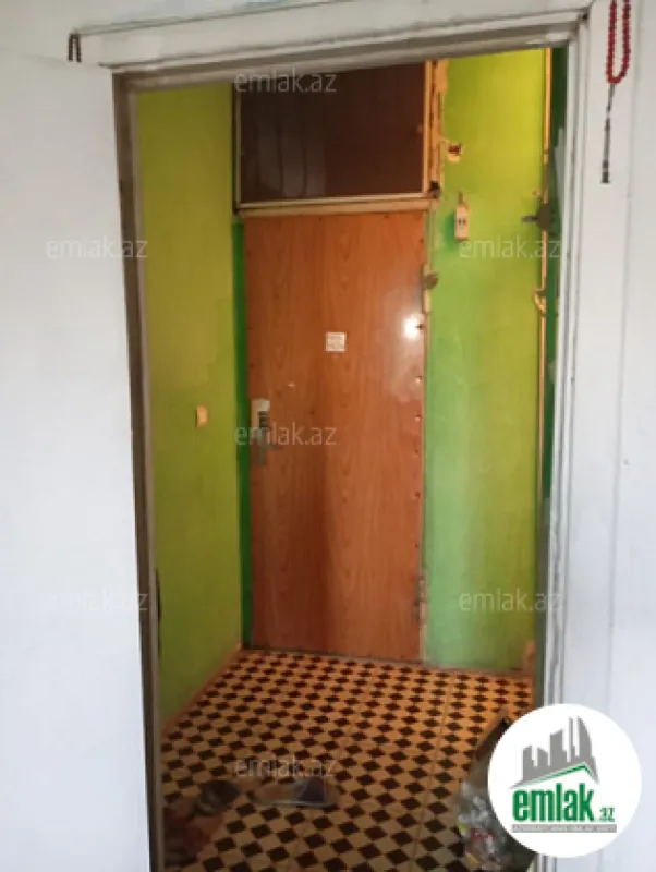 Satılır 1 otaqlı köhnə tikili 35 m²