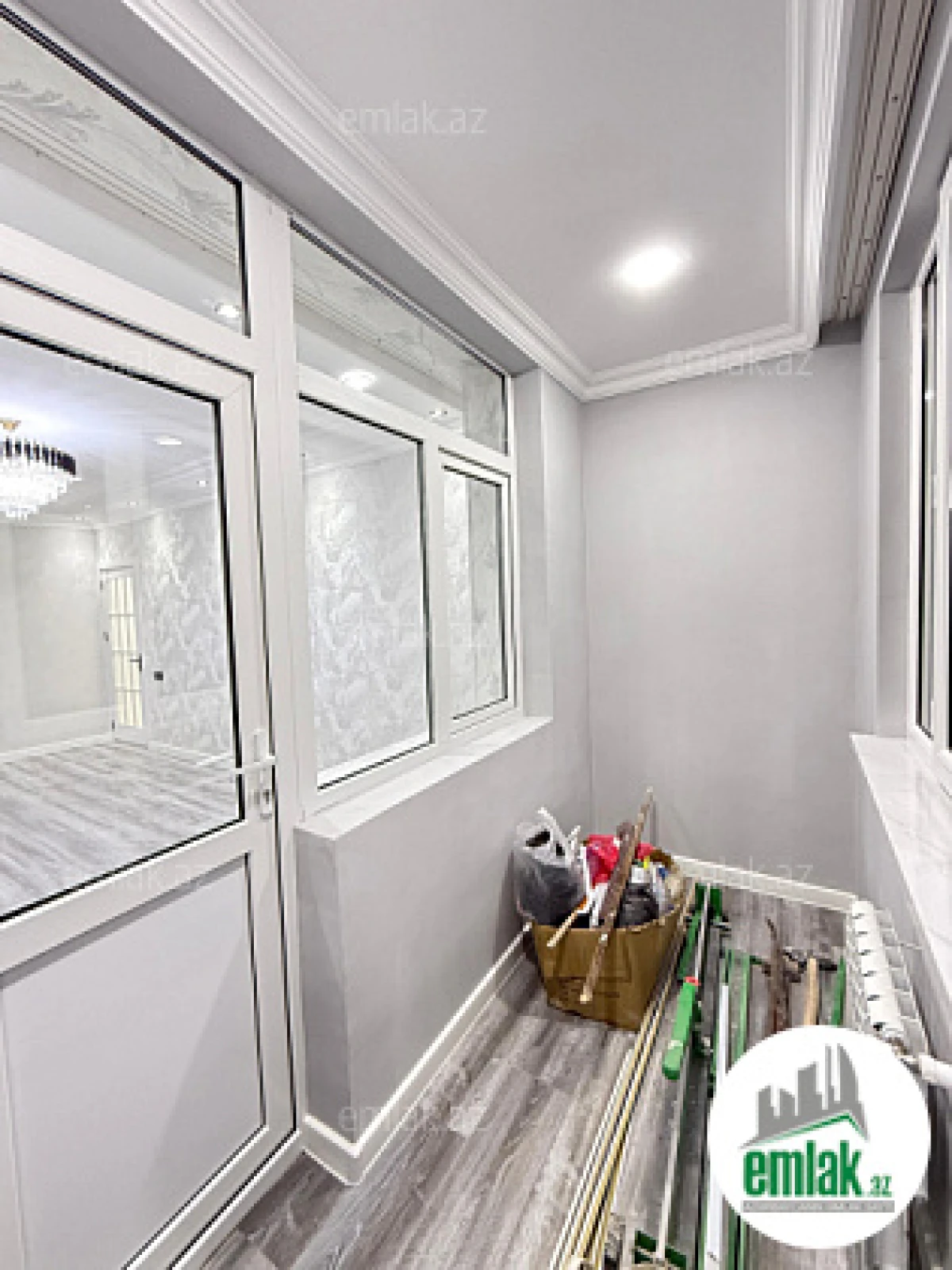 Satılır 3 otaqlı köhnə tikili 75 m²