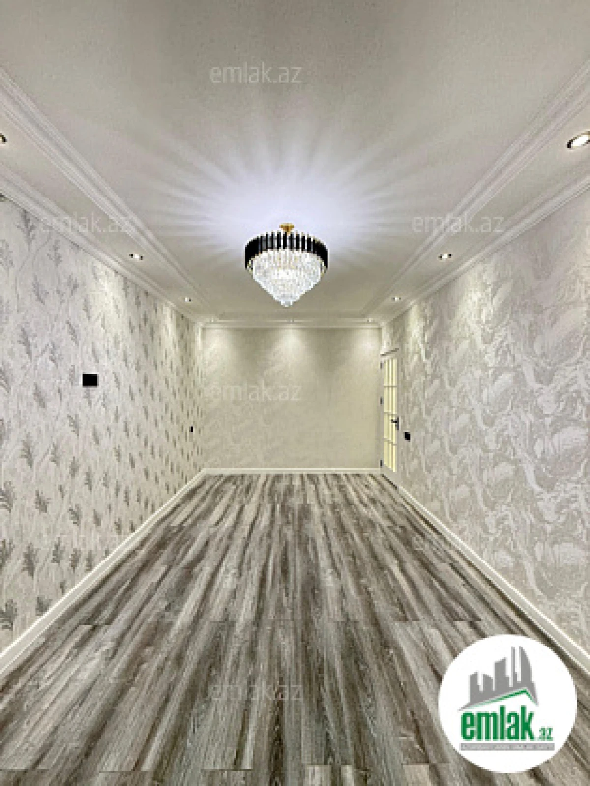 Satılır 3 otaqlı köhnə tikili 75 m²