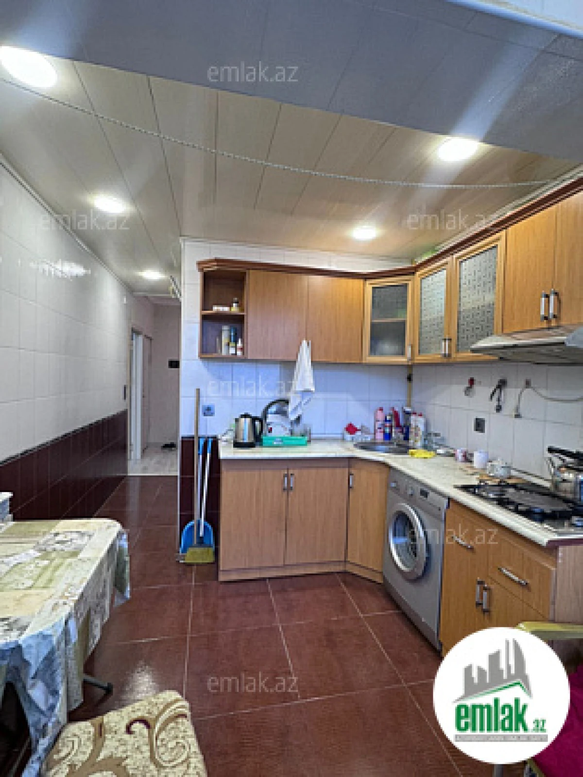 Satılır 2 otaqlı köhnə tikili 65 m²
