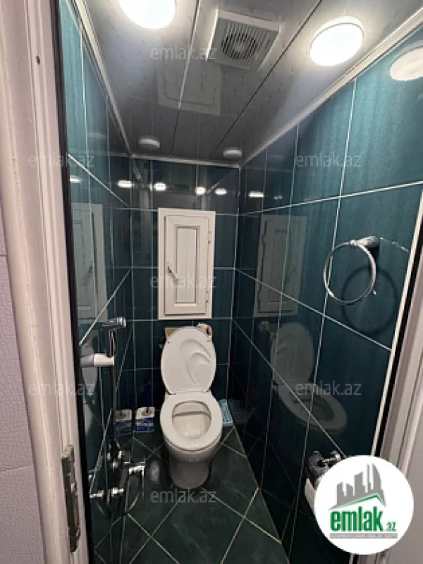 Satılır 2 otaqlı köhnə tikili 65 m²