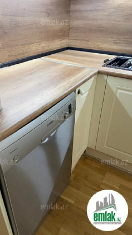 Satılır 3 otaqlı yeni tikili 120 m²