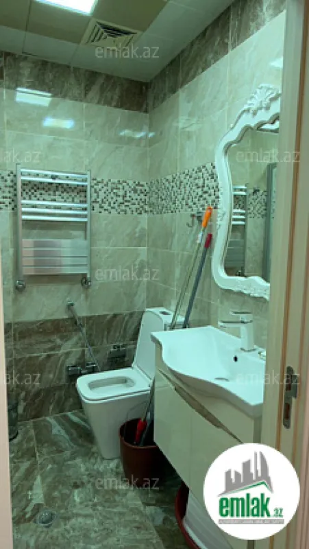 Satılır 3 otaqlı yeni tikili 120 m²