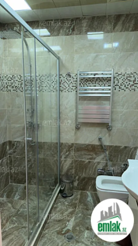 Satılır 3 otaqlı yeni tikili 120 m²