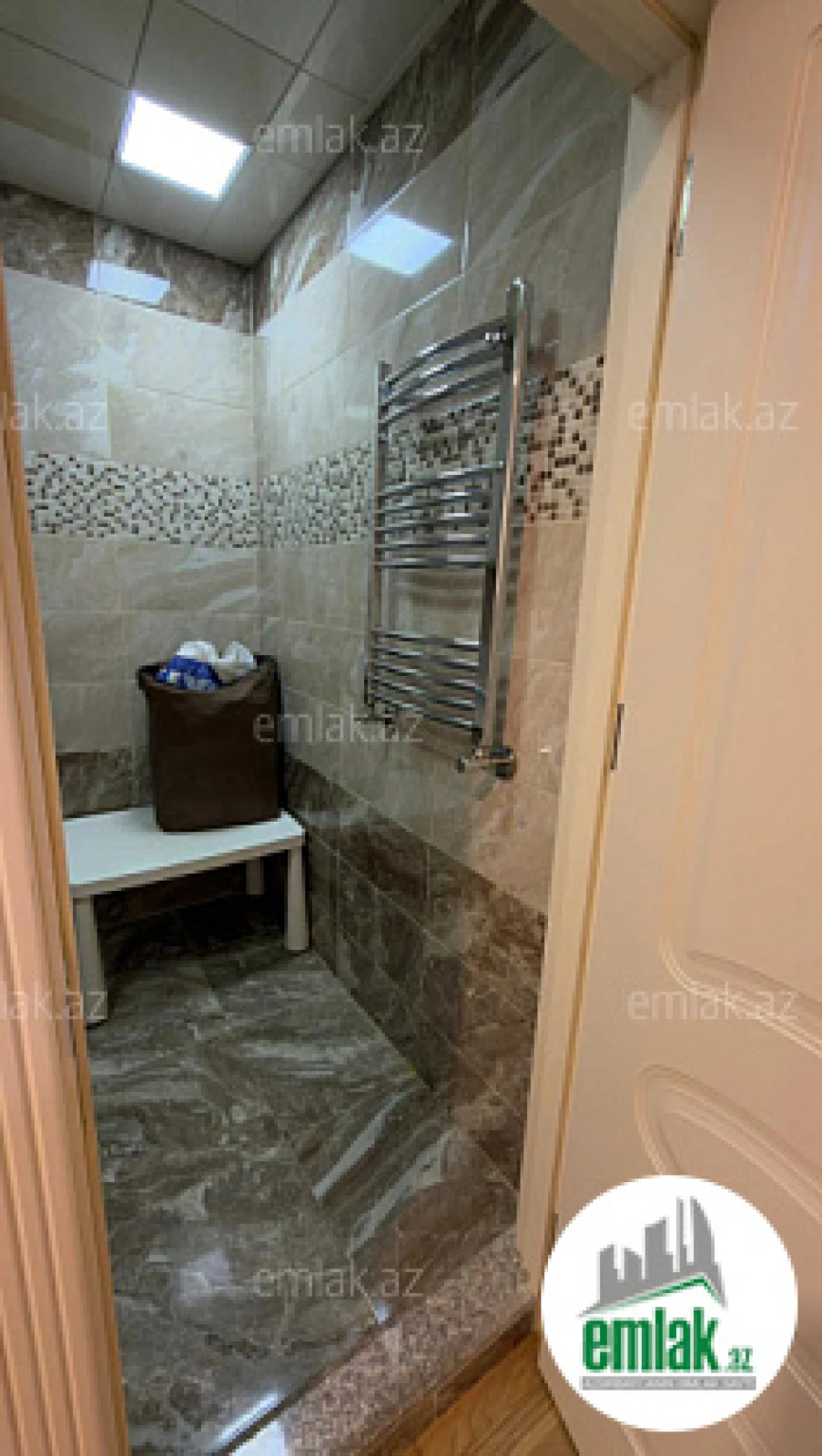 Satılır 3 otaqlı yeni tikili 120 m²