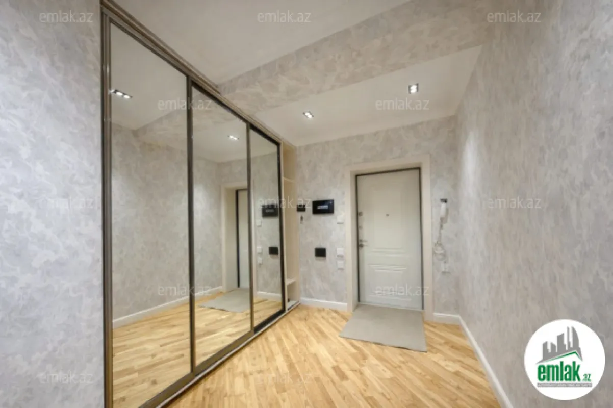 Satılır 3 otaqlı yeni tikili 100 m²