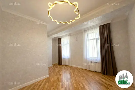 Satılır 3 otaqlı yeni tikili 100 m²