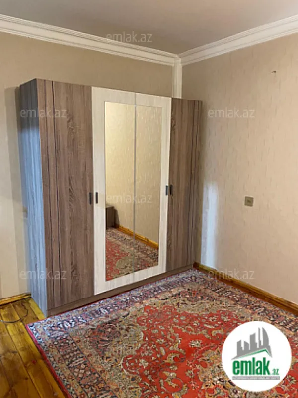 Satılır 1 otaqlı köhnə tikili 32 m²