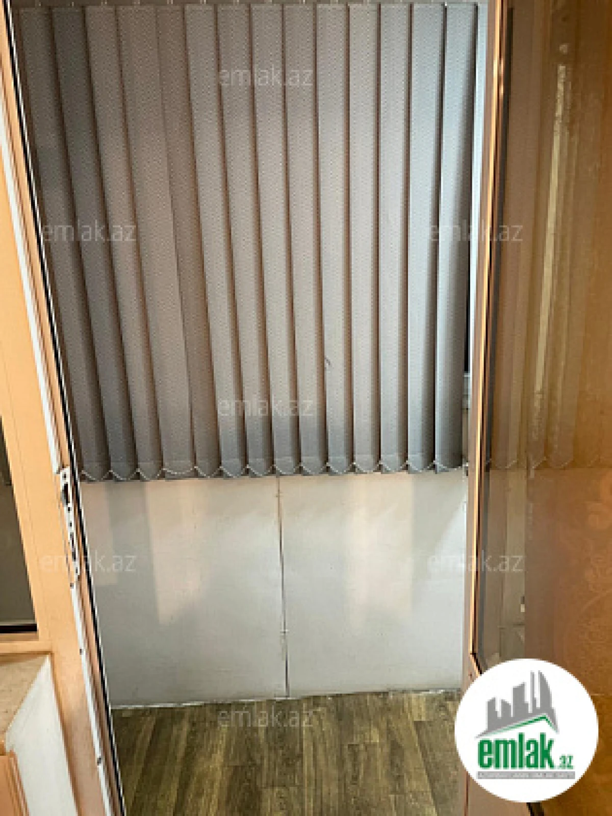 Satılır 1 otaqlı köhnə tikili 32 m²