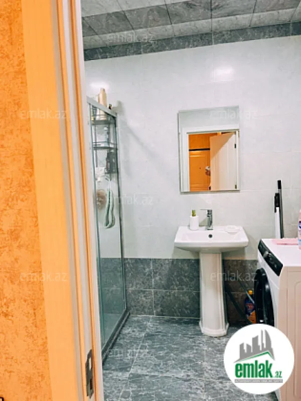 Satılır 2 otaqlı yeni tikili 70 m²