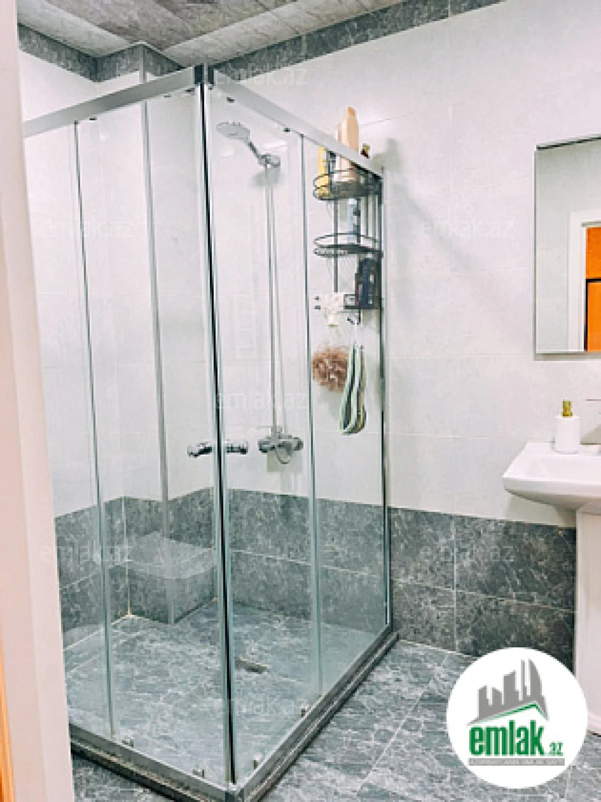 Satılır 2 otaqlı yeni tikili 70 m²