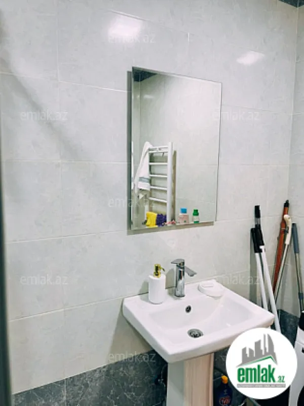 Satılır 2 otaqlı yeni tikili 70 m²