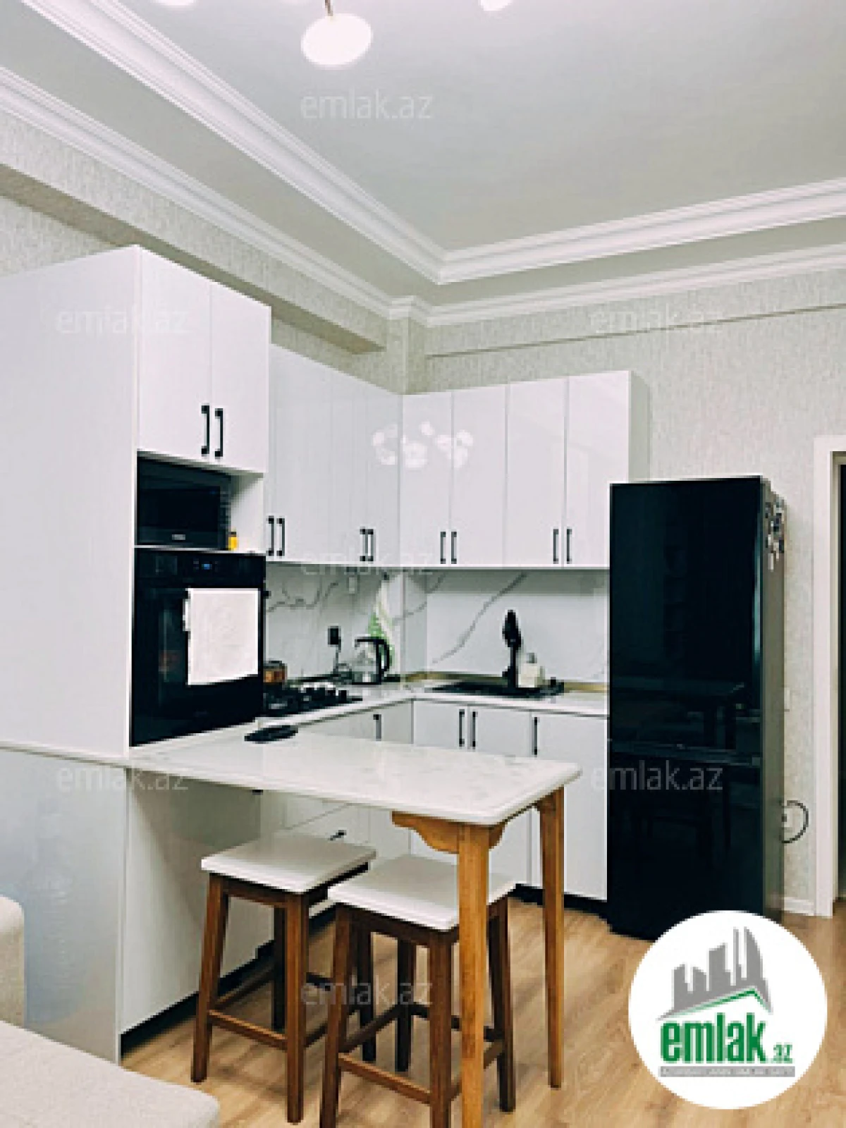 Satılır 2 otaqlı yeni tikili 70 m²