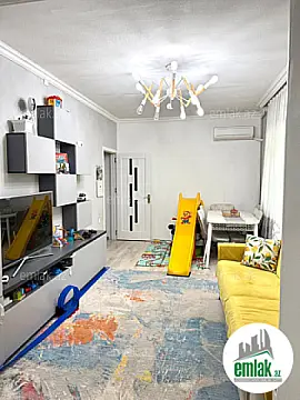 Satılır 2 otaqlı köhnə tikili 43 m²