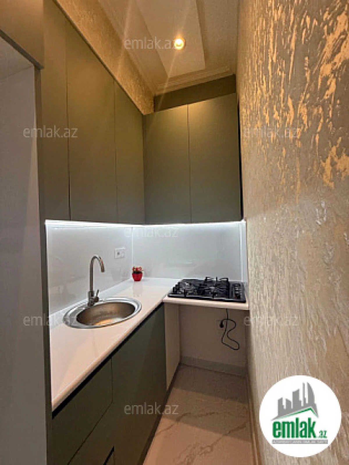 Satılır 2 otaqlı yeni tikili 50 m²