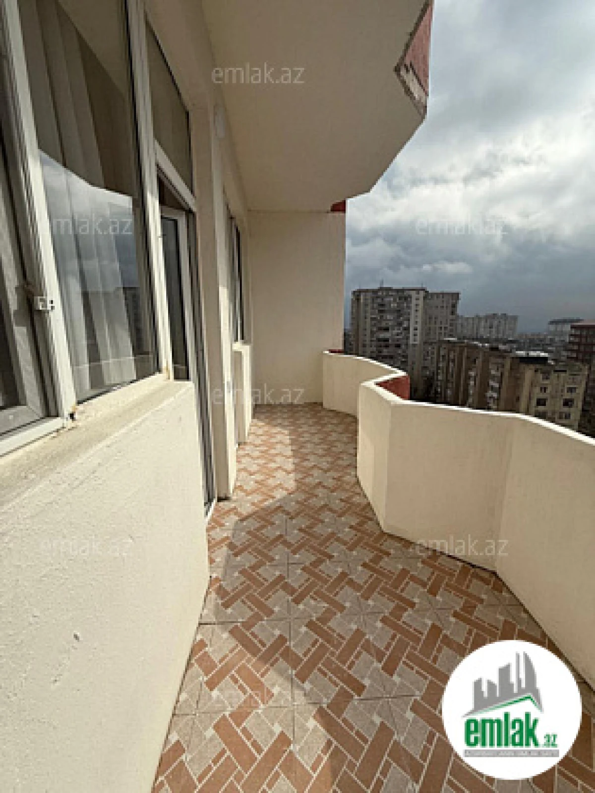 Satılır 2 otaqlı yeni tikili 50 m²