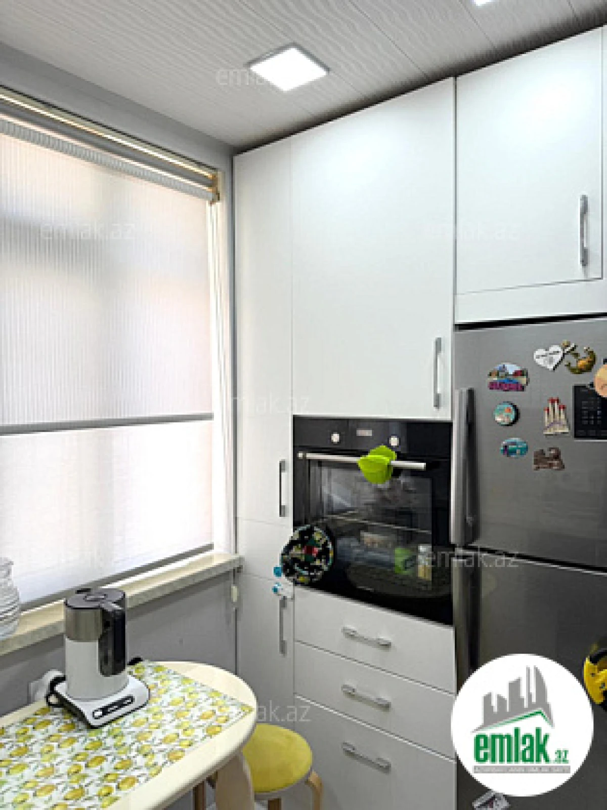 Satılır 2 otaqlı köhnə tikili 55 m²