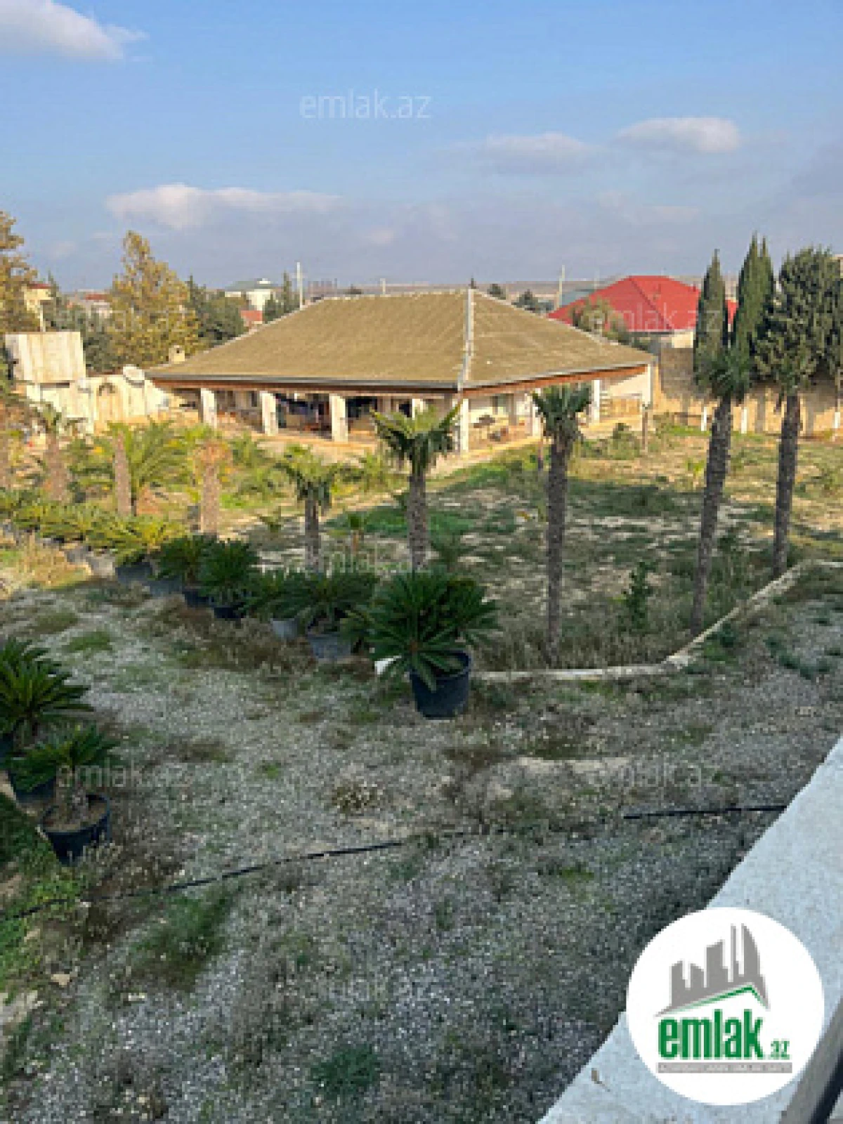 Satılır 10 otaqlı obyekt 1250 m²