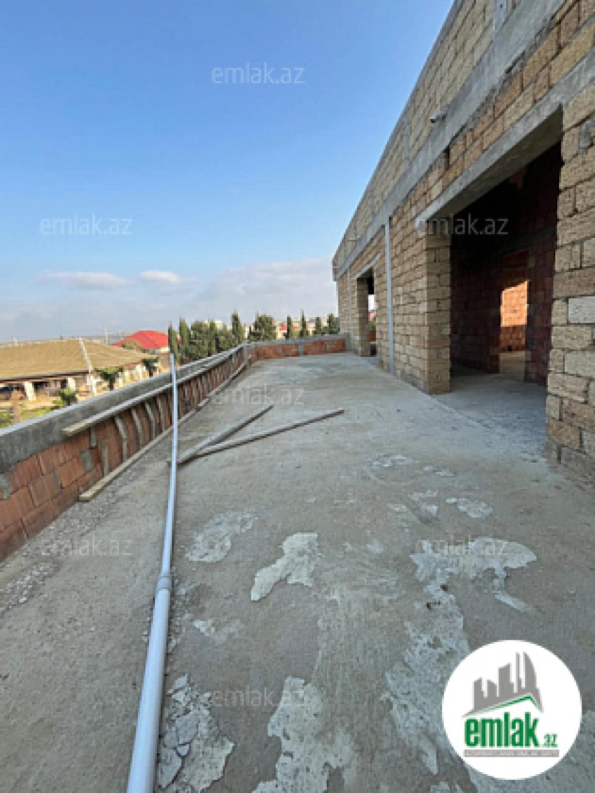 Satılır 10 otaqlı obyekt 1250 m²