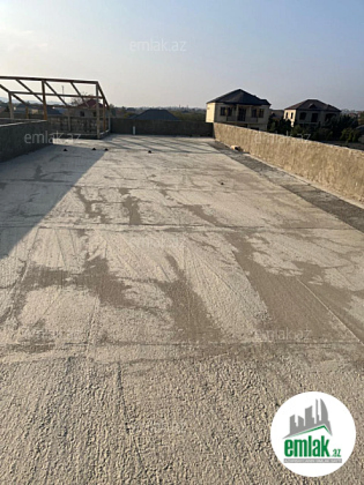 Satılır 10 otaqlı obyekt 1250 m²