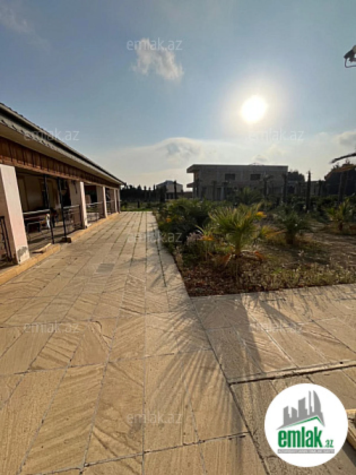 Satılır 10 otaqlı obyekt 1250 m²