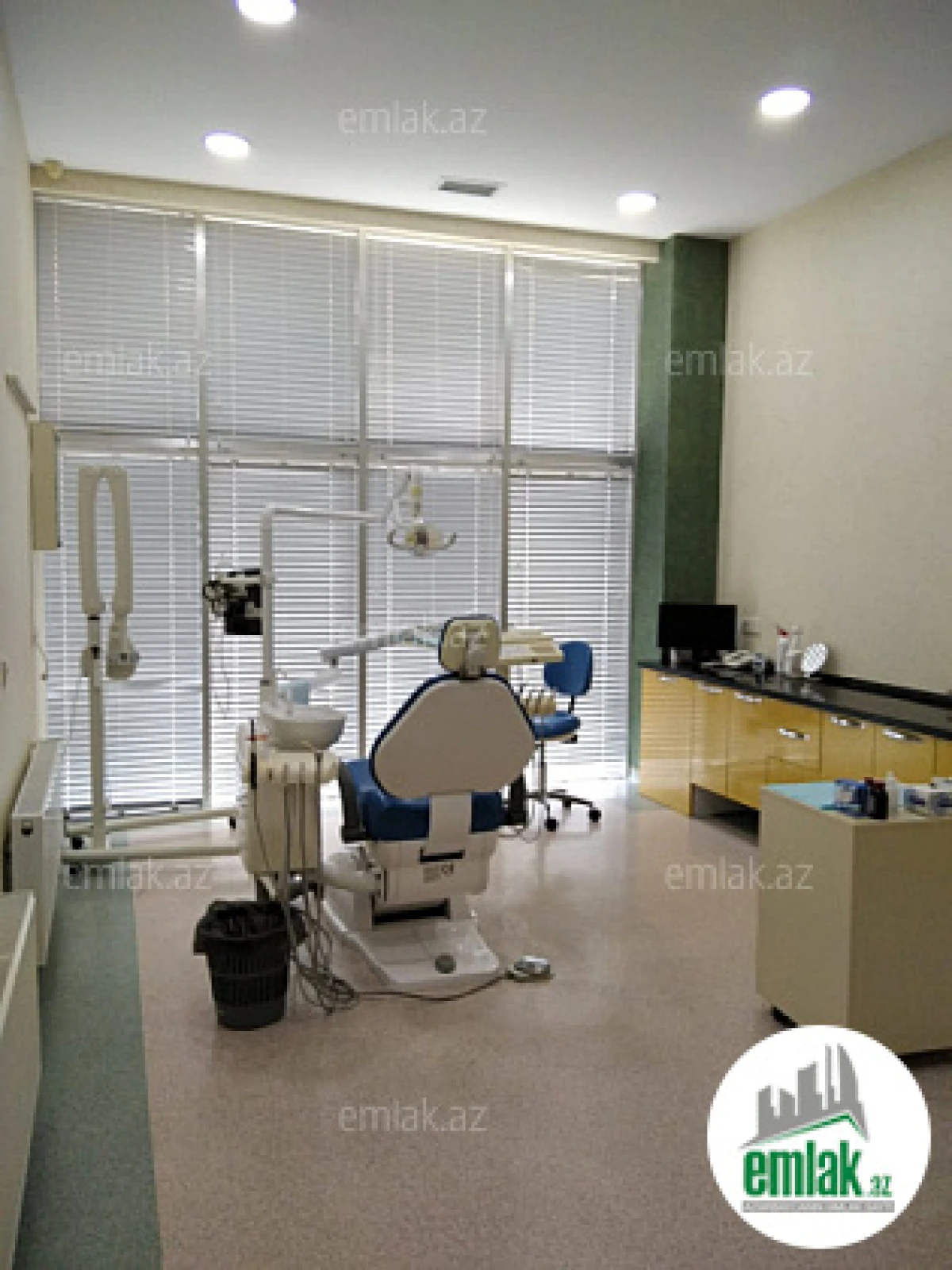 Satılır 11 otaqlı obyekt 270 m²