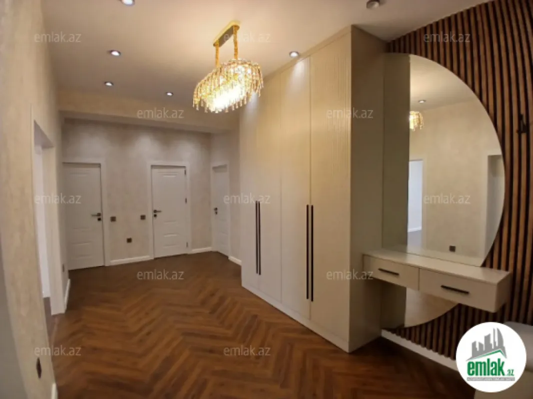 Satılır 3 otaqlı yeni tikili 139 m²