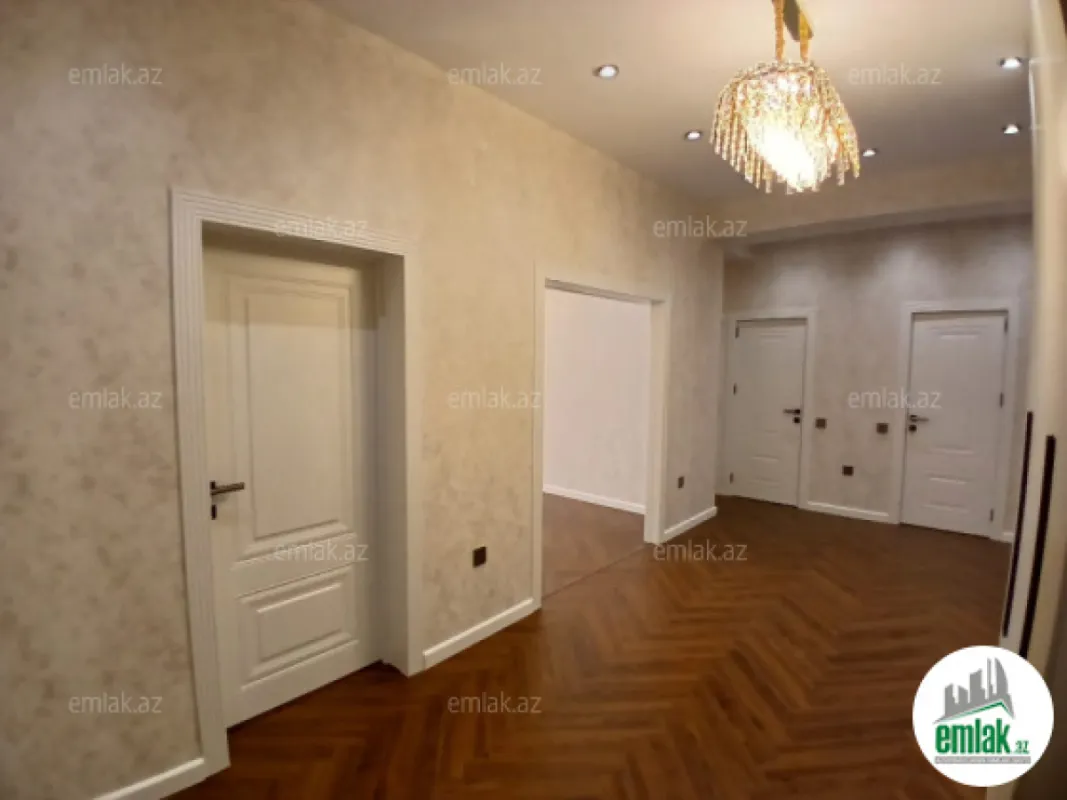 Satılır 3 otaqlı yeni tikili 139 m²