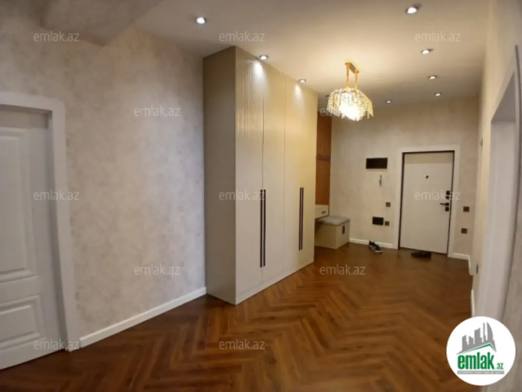 Satılır 3 otaqlı yeni tikili 139 m²
