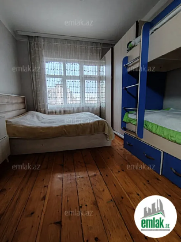 Satılır 2 otaqlı köhnə tikili 50 m²