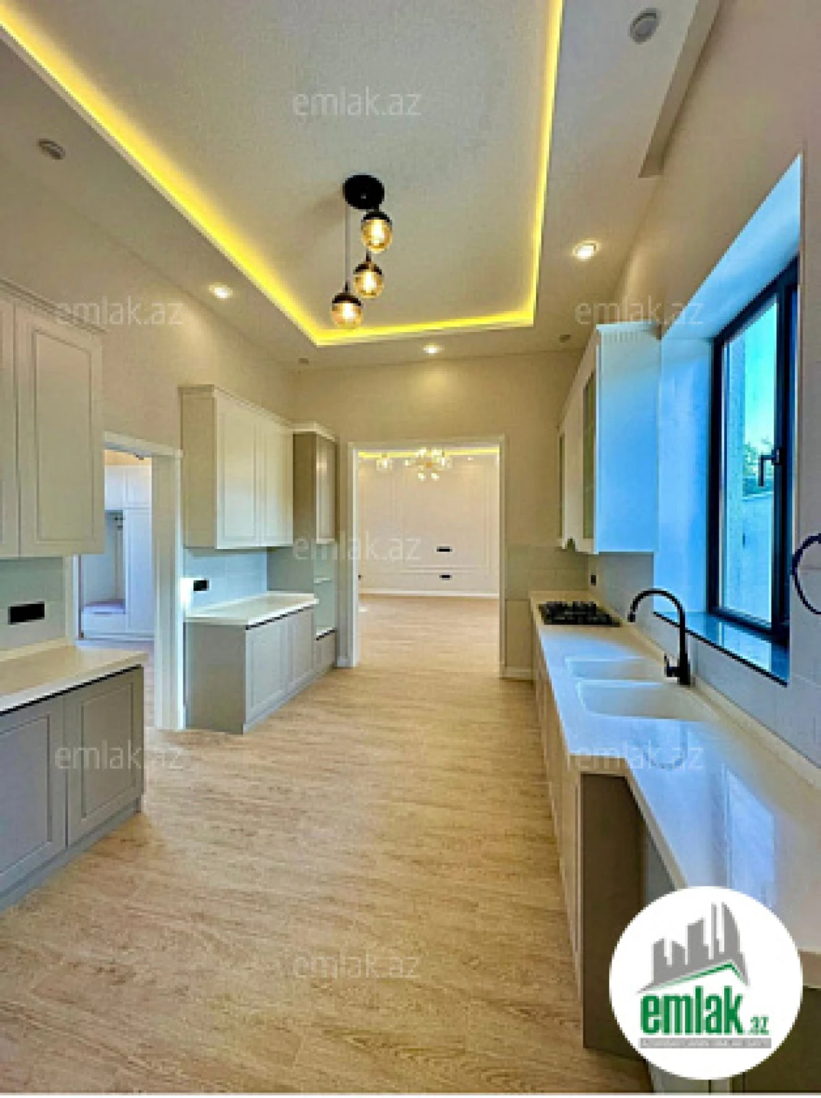 Satılır 4 otaqlı həyət evi 170 m²