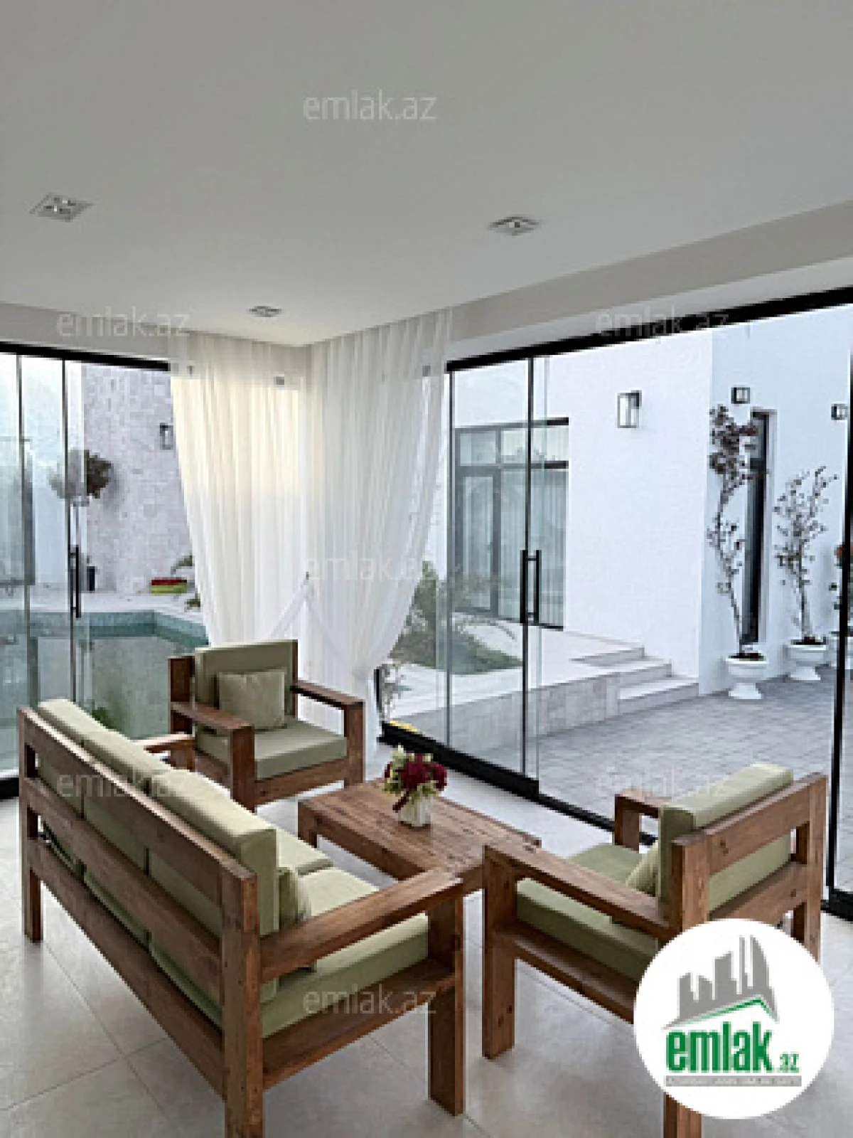Satılır 4 otaqlı həyət evi 170 m²