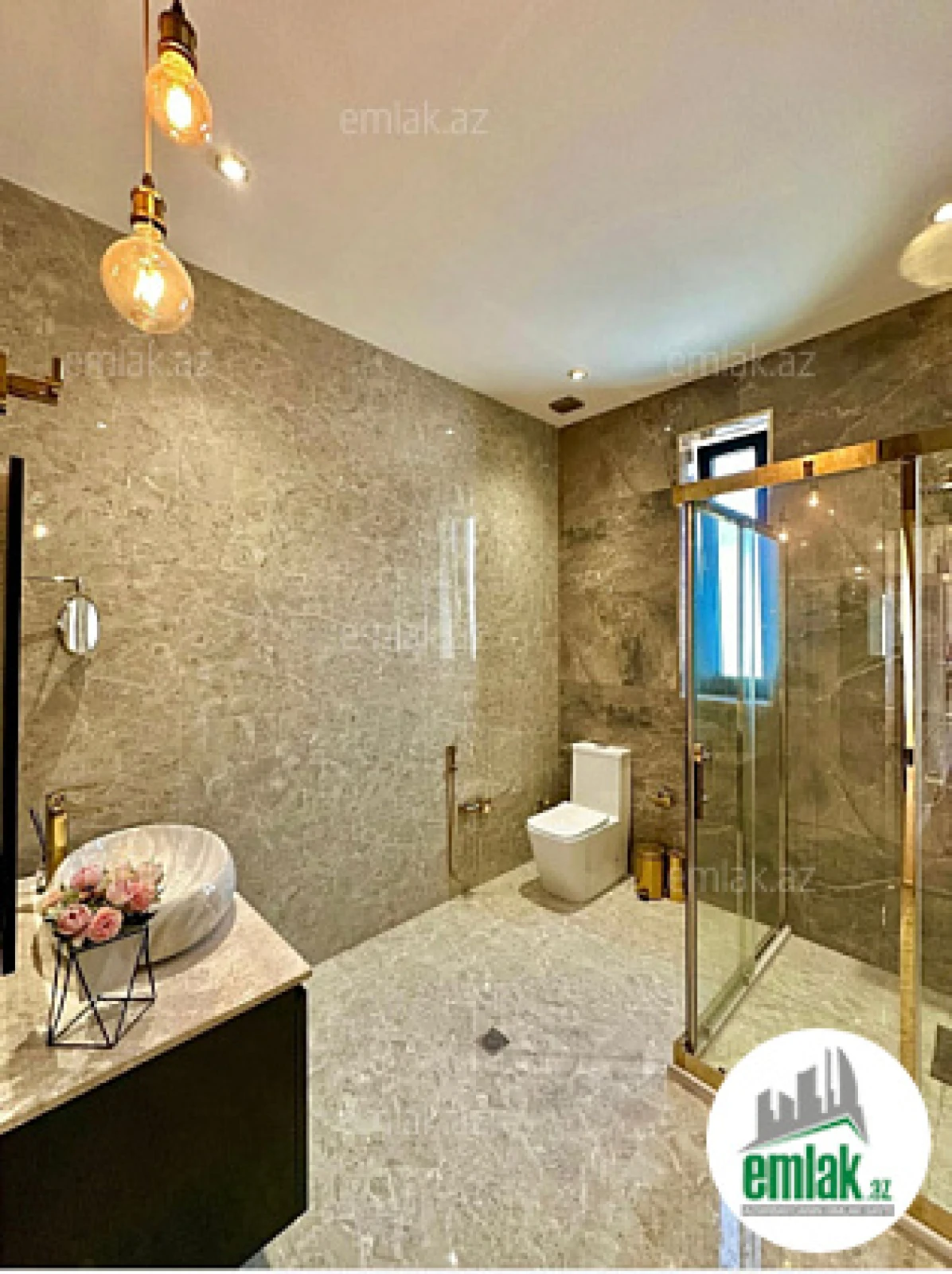 Satılır 4 otaqlı həyət evi 170 m²