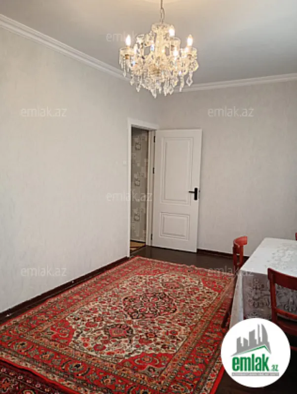 Satılır 2 otaqlı köhnə tikili 58 m²
