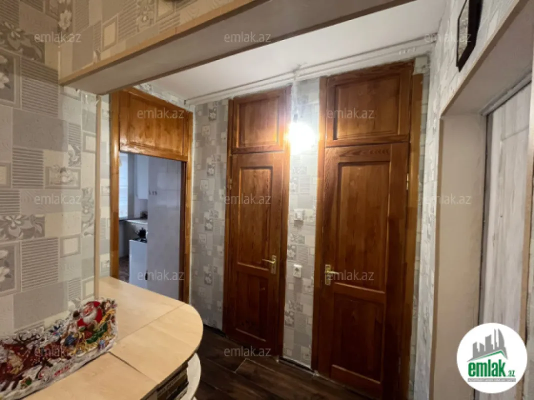 Satılır 2 otaqlı köhnə tikili 58 m²