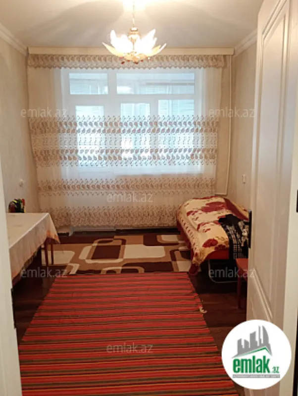 Satılır 2 otaqlı köhnə tikili 58 m²