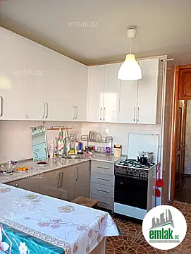 Satılır 2 otaqlı köhnə tikili 58 m²