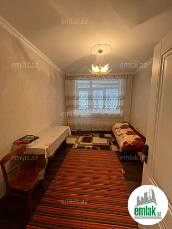 Satılır 2 otaqlı köhnə tikili 58 m²