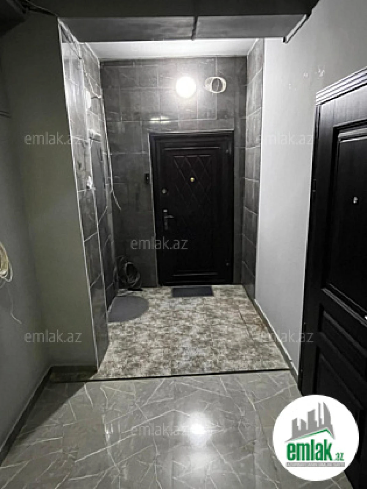 Satılır 2 otaqlı yeni tikili 84 m²