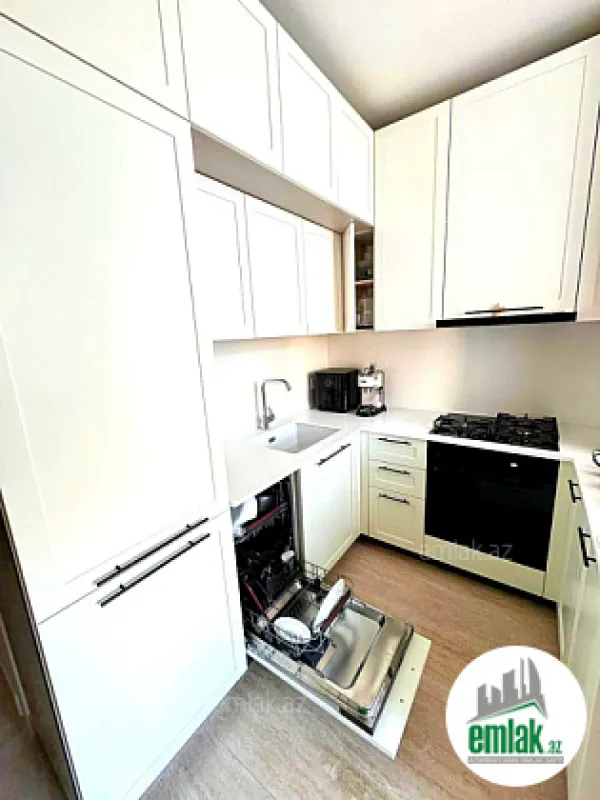 Satılır 2 otaqlı köhnə tikili 55.5 m²