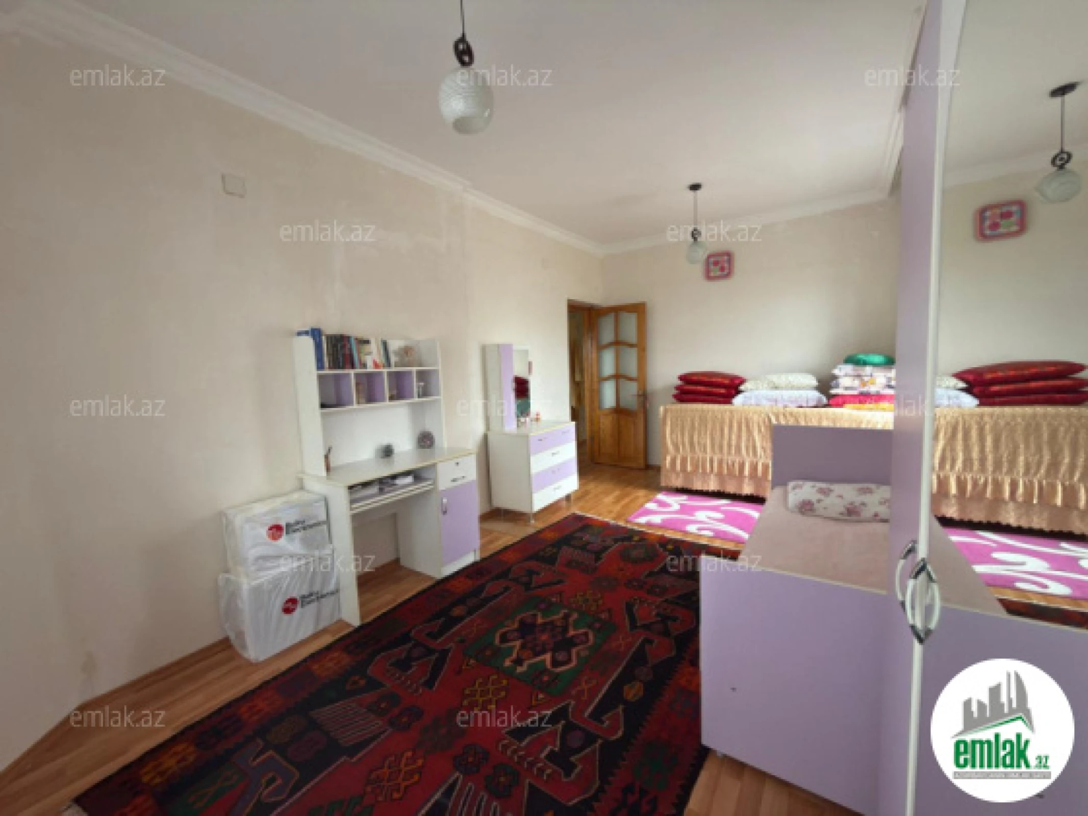 Satılır 6 otaqlı həyət evi 240 m²