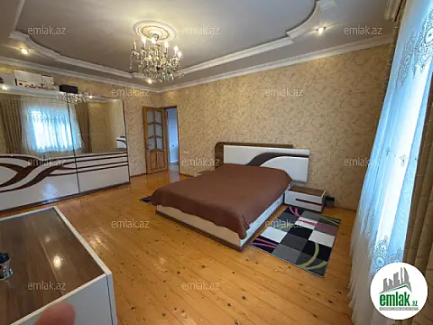 Satılır 6 otaqlı həyət evi 240 m²
