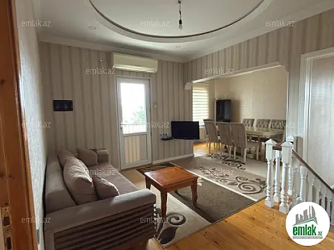 Satılır 6 otaqlı həyət evi 240 m²