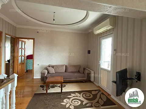 Satılır 6 otaqlı həyət evi 240 m²