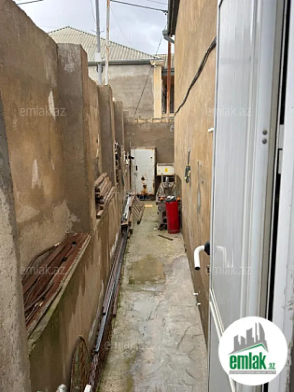 Satılır 6 otaqlı həyət evi 240 m²