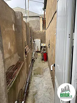 Satılır 6 otaqlı həyət evi 240 m²