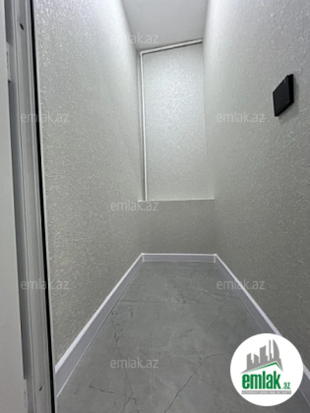 Satılır 2 otaqlı köhnə tikili 62 m²