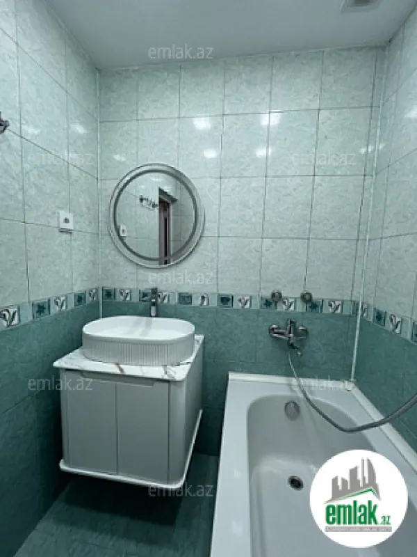 Satılır 2 otaqlı köhnə tikili 62 m²