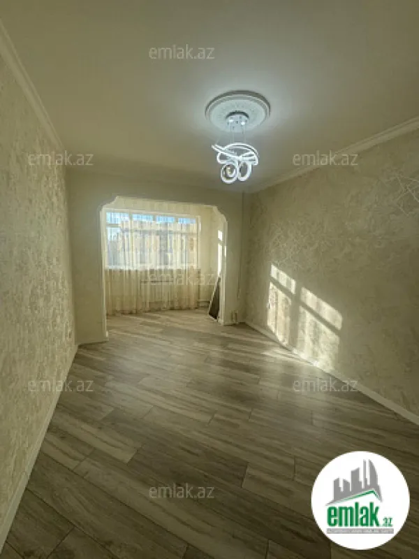 Satılır 4 otaqlı köhnə tikili 85 m²