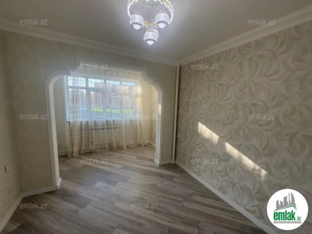 Satılır 4 otaqlı köhnə tikili 85 m²